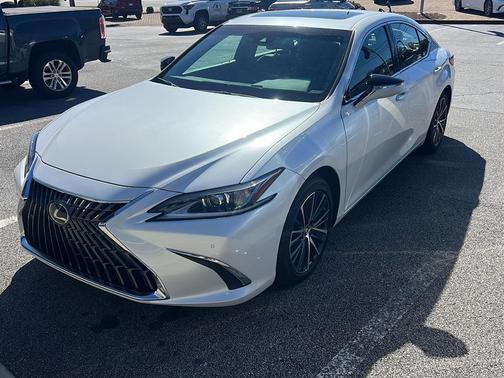 2022 Lexus ES 350 Base