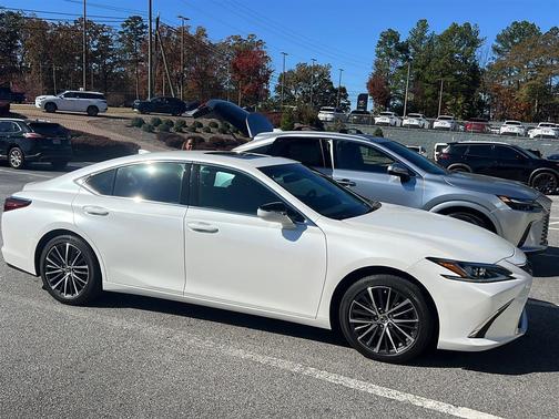 2022 Lexus ES 350 Base