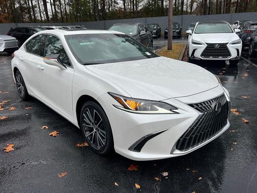 2022 Lexus ES 350 Base