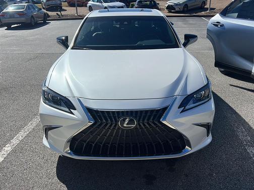 2022 Lexus ES 350 Base