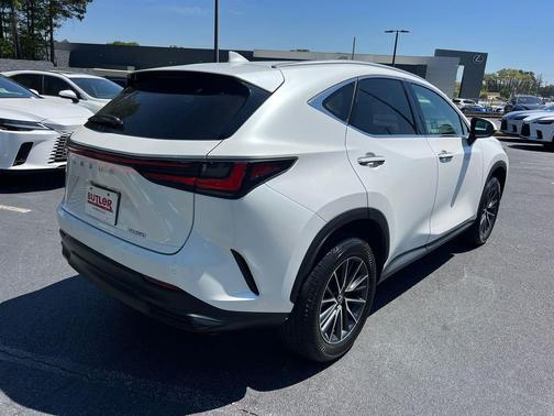 Eminent White Pearl 2025 Lexus NX 250 Premium