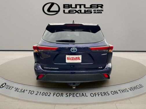 2022 Toyota Highlander Hybrid XLE
