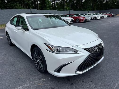 2025 Lexus ES 300h F SPORT Design