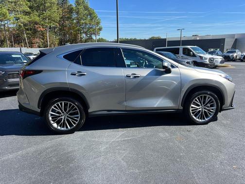 2022 Lexus NX 350h Premium
