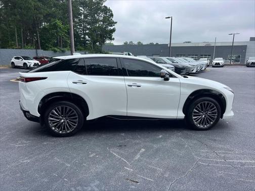 2023 Lexus RZ 450e Luxury