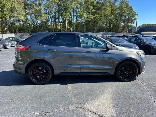 2020 Ford Edge ST
