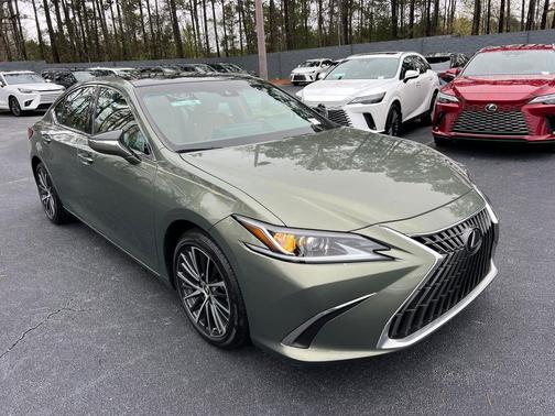 2023 Lexus ES 350 Base