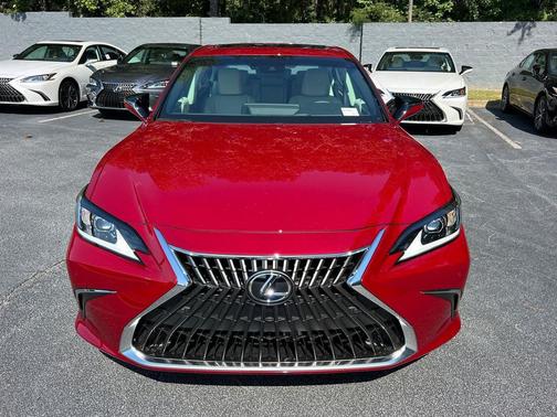 2025 Lexus ES 300h Base
