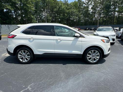 Star White Metallic Tri-Coat 2022 Ford Edge Titanium