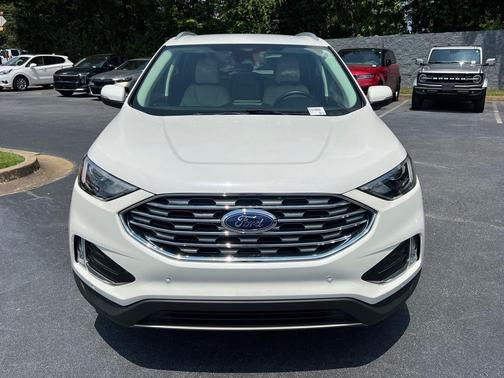 Star White Metallic Tri-Coat 2022 Ford Edge Titanium