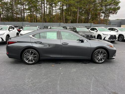 2025 Lexus ES 350 Base