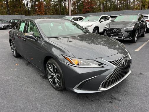 2025 Lexus ES 350 Base