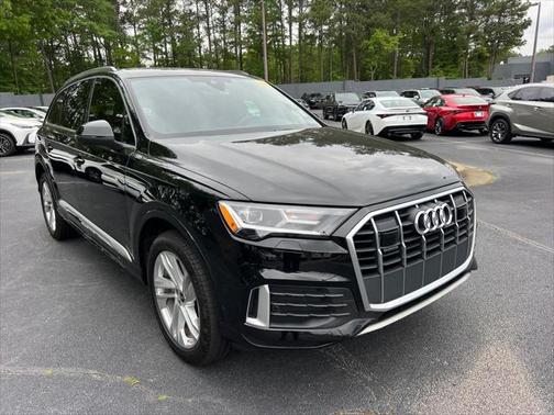 2023 Audi Q7 45 Premium