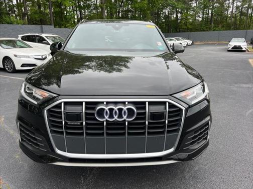 2023 Audi Q7 45 Premium