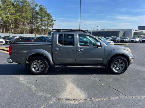 2019 Nissan Frontier SL