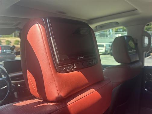 2020 Lexus LX 570 Three-Row