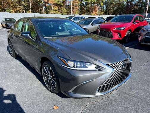 2025 Lexus ES 350 Base