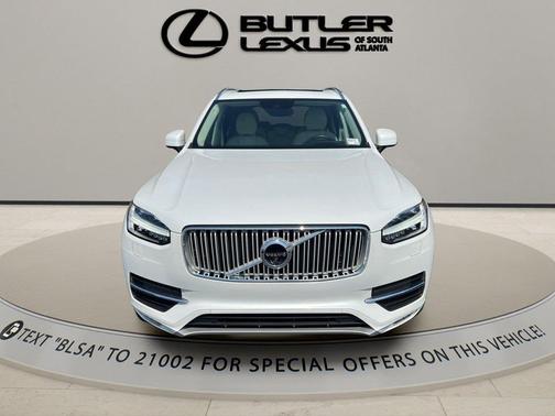 Crystal White Pearl Metallic 2019 Volvo XC90 T6 Inscription