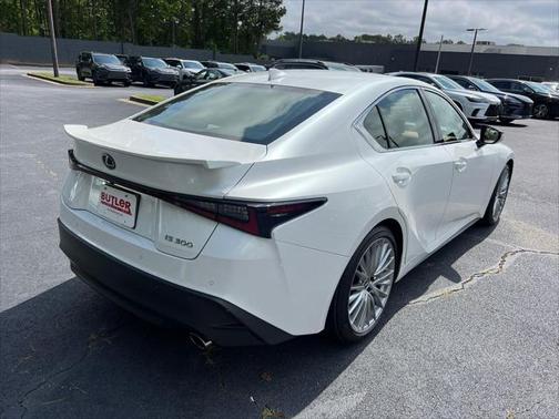 2022 Lexus IS 300 Base