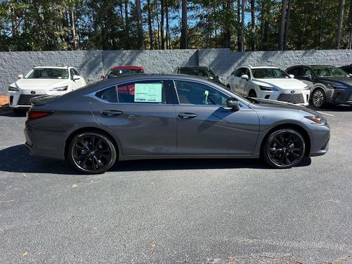 2025 Lexus ES 350 Base