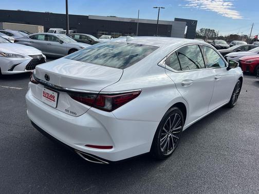 2024 Lexus ES 350 Base