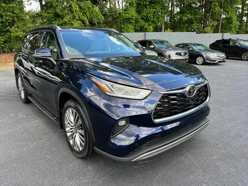 2023 Toyota Highlander Platinum