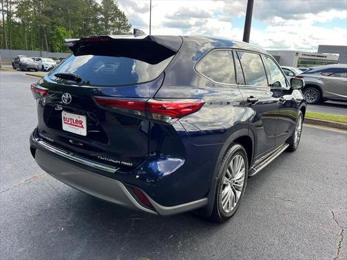 2023 Toyota Highlander Platinum