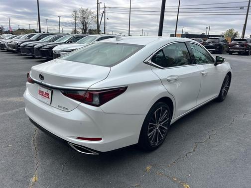 2025 Lexus ES 350 Base