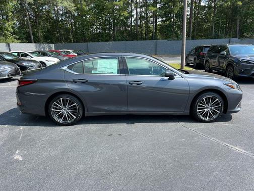 2025 Lexus ES 350 Base