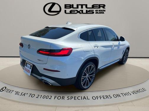 Mineral White Metallic 2025 BMW X4 xDrive30i