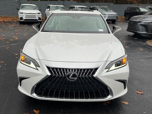 2025 Lexus ES 350 Base