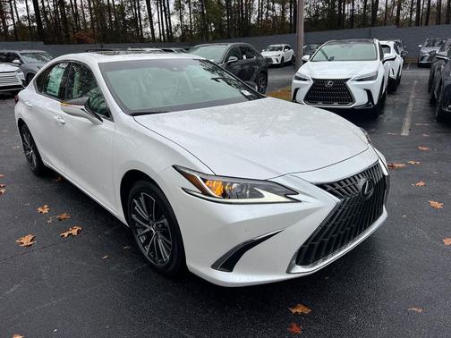 2025 Lexus ES 350 Base