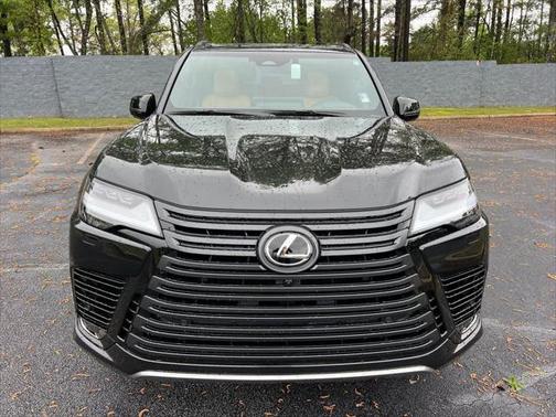 2025 Lexus LX 600 Premium
