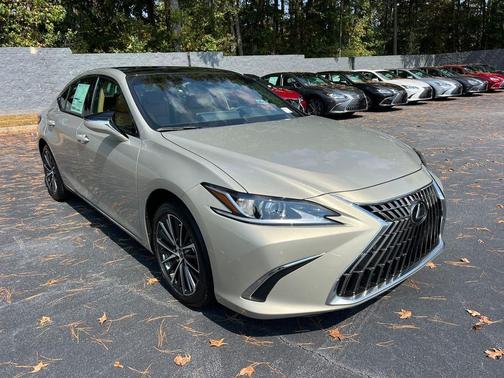 2025 Lexus ES 350 Base