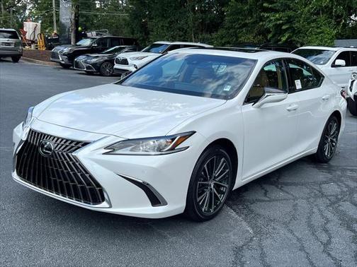2025 Lexus ES 300h F SPORT Design