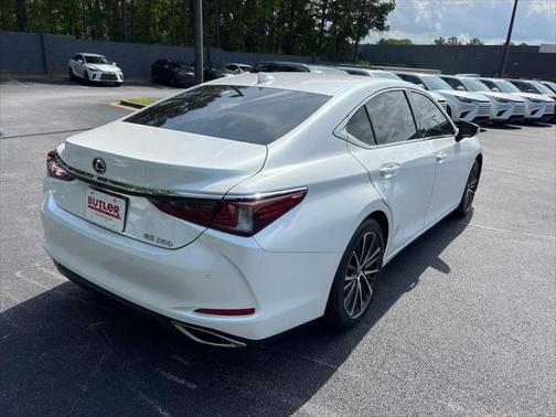 2023 Lexus ES 350 Base