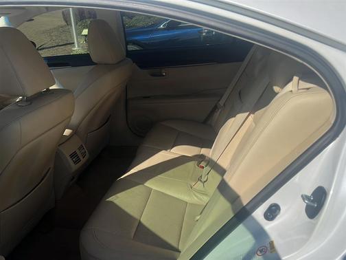 2015 Lexus ES 350 Base