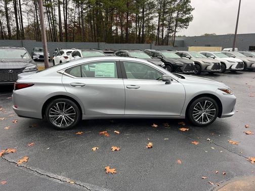 2025 Lexus ES 350 Base