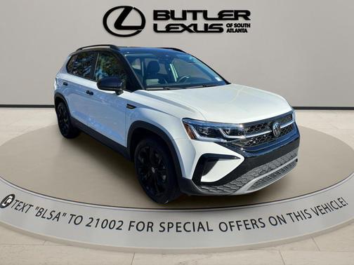 2024 Volkswagen Taos 1.5T SE Black