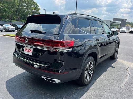 2025 Volkswagen Atlas 2.0T SE