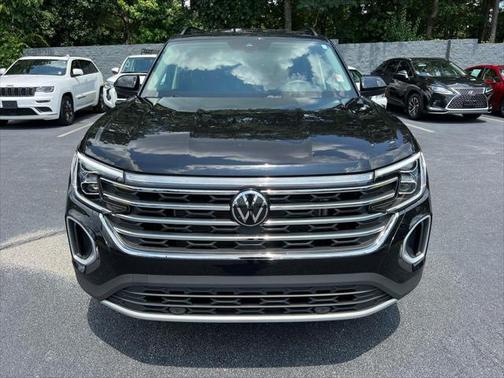 2025 Volkswagen Atlas 2.0T SE