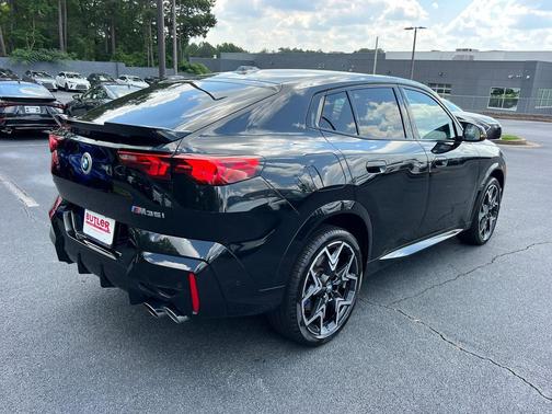 Black Sapphire Metallic 2024 BMW X2 M35i