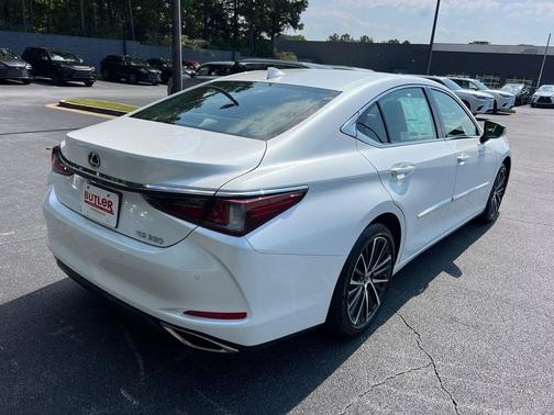 2025 Lexus ES 350 Base