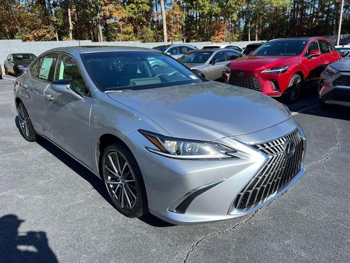 2025 Lexus ES 350 Base