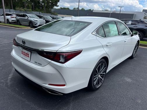 2025 Lexus ES 350 Base