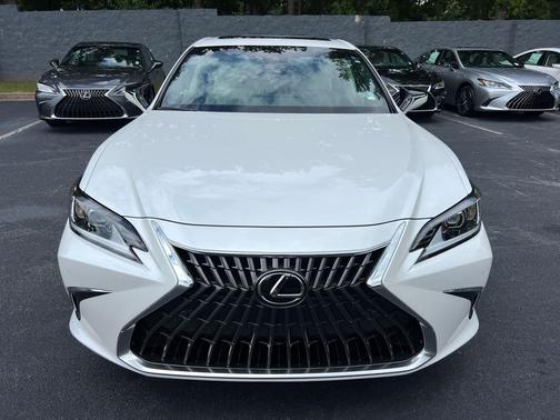 2025 Lexus ES 350 Base