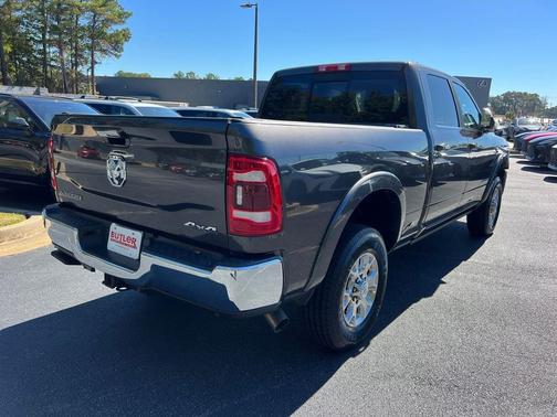 2021 RAM 2500 Laramie Crew Cab 4x4 6'4' Box