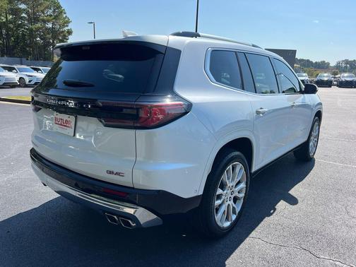 2025 GMC Acadia Denali