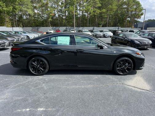 2025 Lexus ES 350 Base