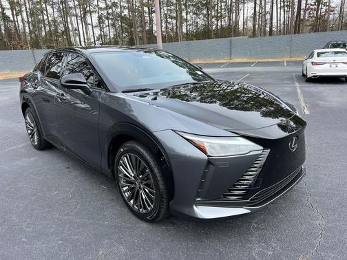 2023 Lexus RZ 450e Luxury